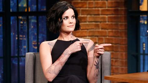 ‘Late Night: Jaimie Alexander Talks Getting Naked in Times Square